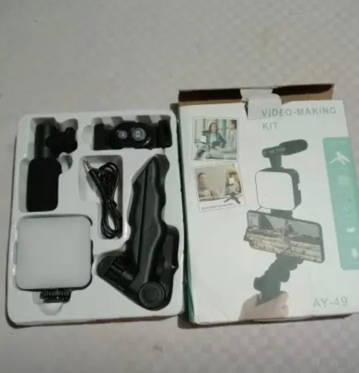 High Quality Vlogging Kit | Mobile & DSLR Accessories | Tripod, Mic & 360° LED Video Recording Setup